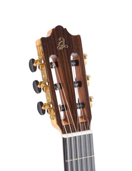 Guitarra flamenca Admira Carmen + Estuche