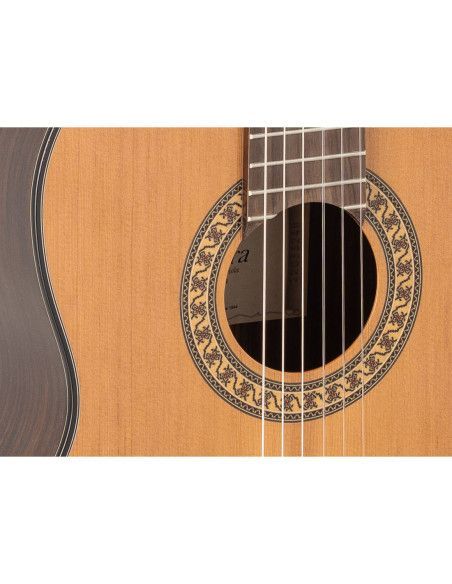 Guitarra clásica Admira A6-EF Fishman + funda 20 mm
