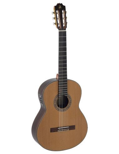 Guitarra clásica Admira A15-EF + funda 20 mm