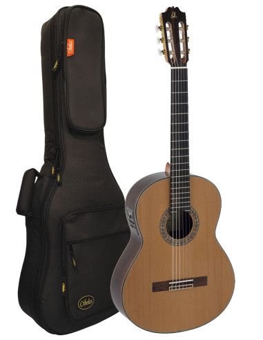 Guitarra clásica Admira A15-EF + funda 20 mm