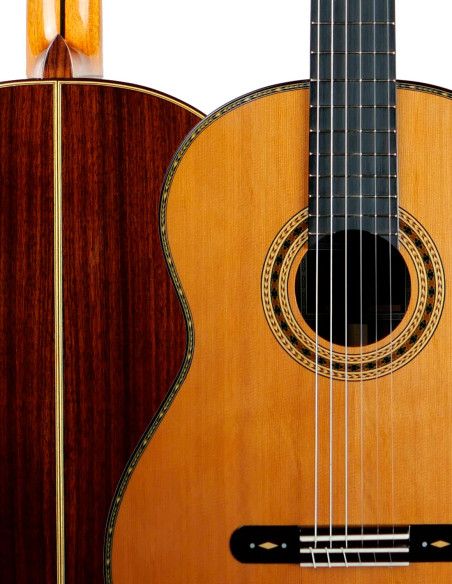 Guitarra clásica Antonio de Toledo AAT-15C + Estuche